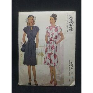 McCall 1946 WW2 Ladies Misses Dress Keyhole Sewing Pattern #6352 Size 16 Bust 34